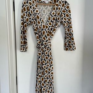 Classic silk Diane von Furstenberg “New Julian” wrap dress